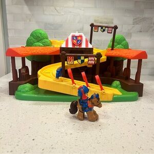 Fisher Price Klip Klop Castle- Mike the Knight- includes Mike!